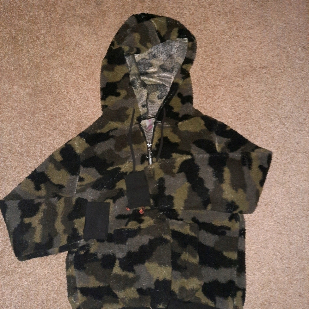 Women's camo wool hoodie jacket pullover